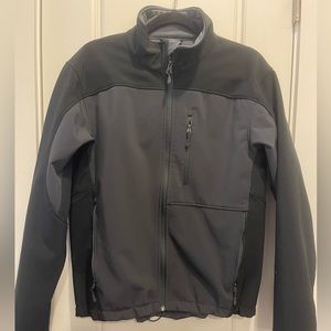 KIRKLAND SIGNATURE MEN'S SOFTSHELL 3-LAYER JACKET